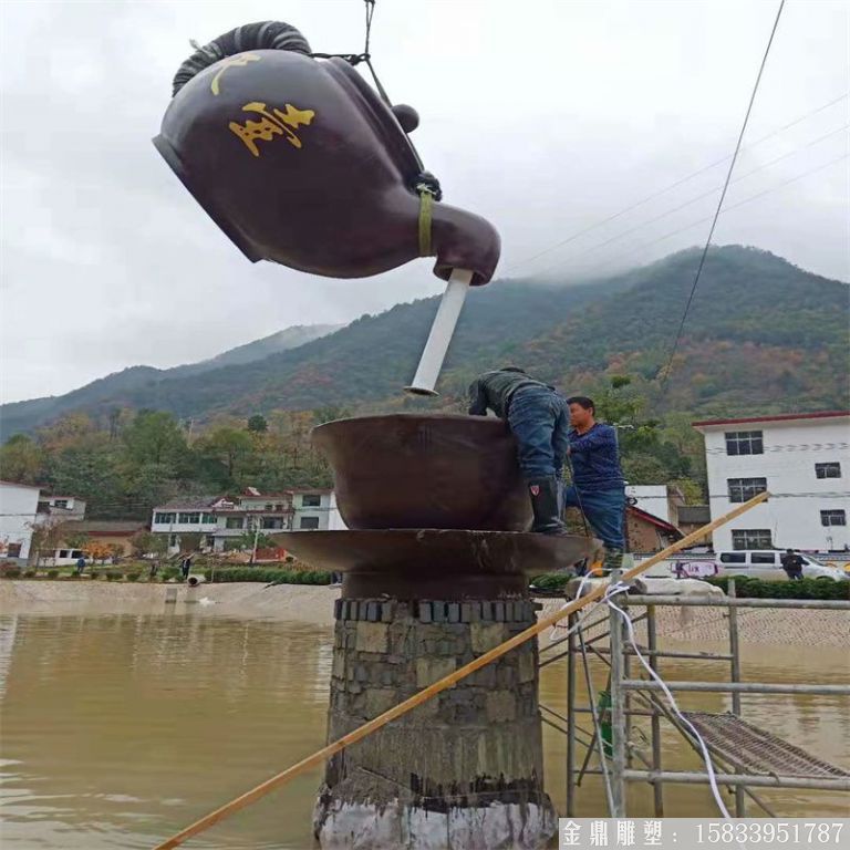 安徽玻璃鋼天壺雕塑案例，池塘水景流水壺8